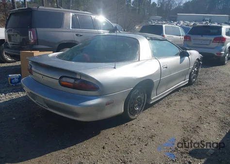 2002 Chevrolet Camaro z USA, uszkodzony, nr VIN 2G1FP22K522154259